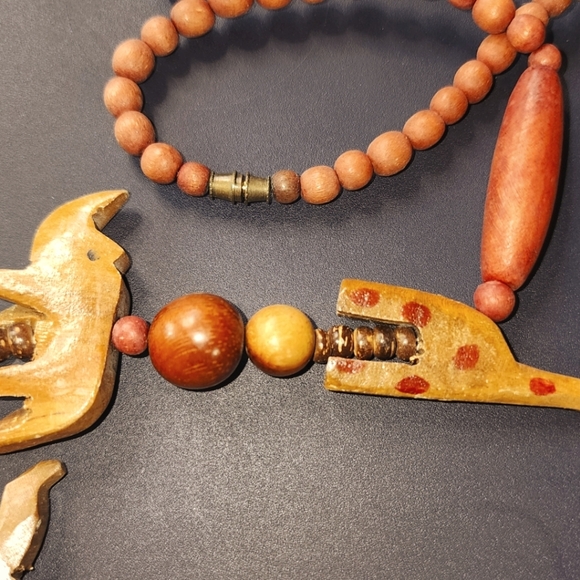 VINTAGE Rare 80s Boho Safari Wooden Animal Chunky Necklace - Picture 12 of 13
